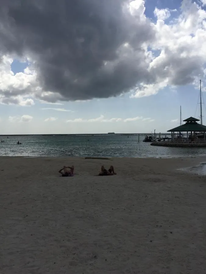 Terrazas Del Caribe, Aparta Hotel. Santo Domingo Apartmán